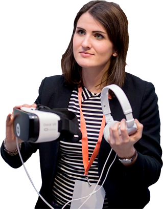 Exhibitor with Occulus Rift